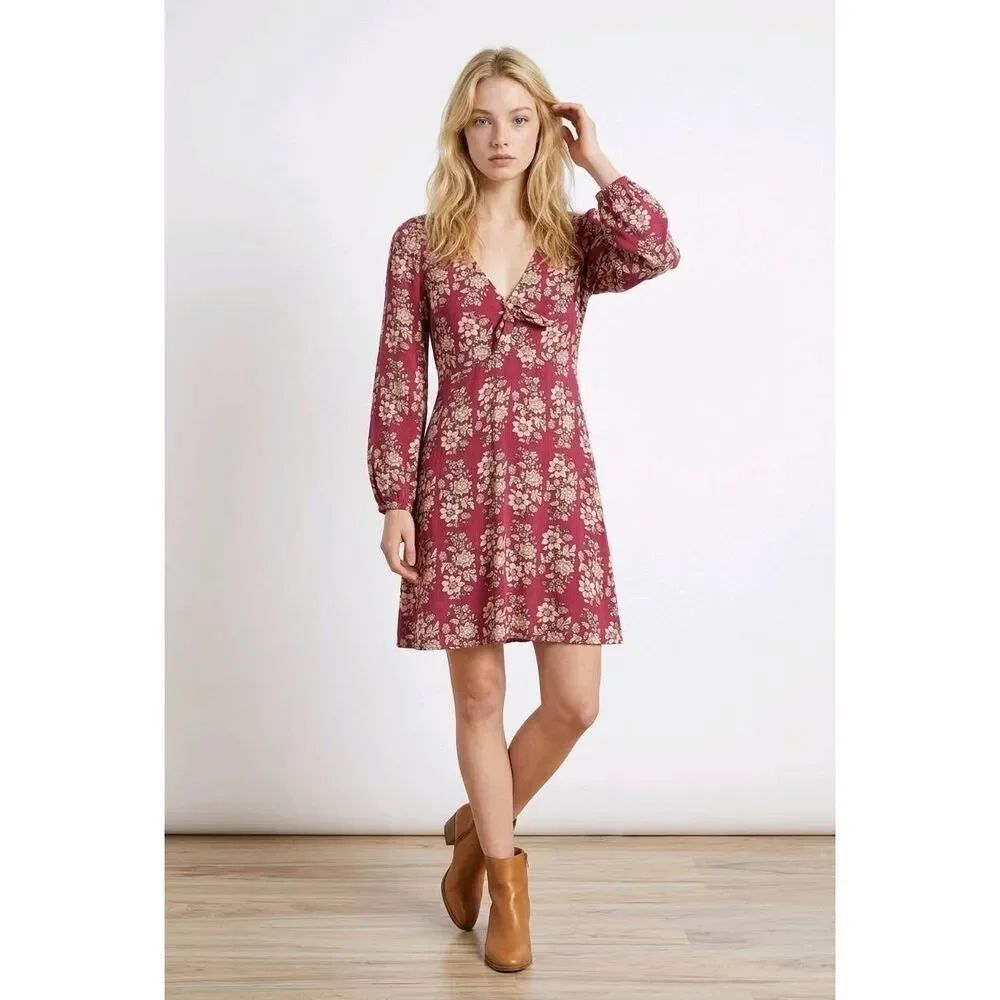 ☔️🔸️American Eagle Maroon Floral Long Sleeve Dress Small